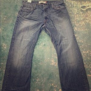 Men’s Levis jeans low boot cut ‘527s size 36/30.